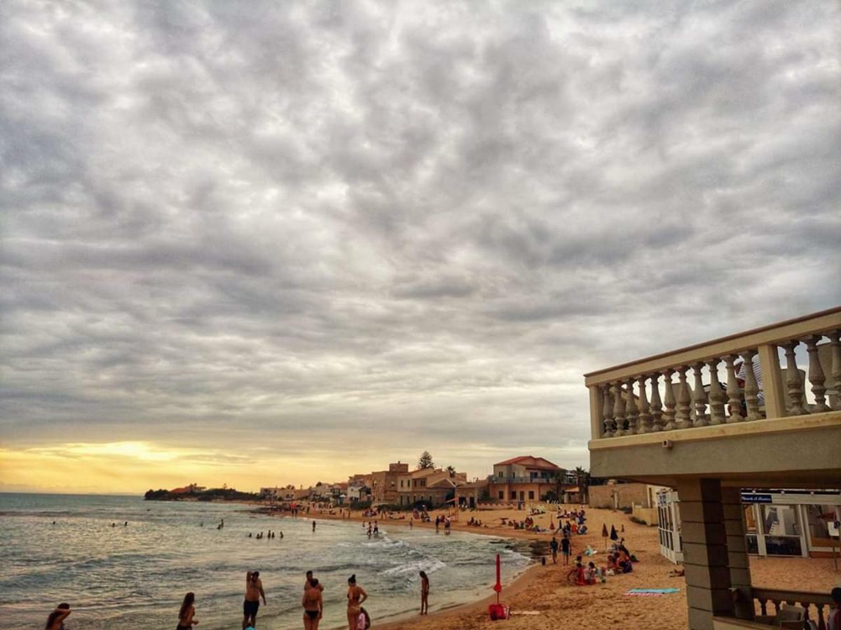 La Stella Di Montalbano Con Parcheggio Privato Apartment Punta Secca Bagian luar foto